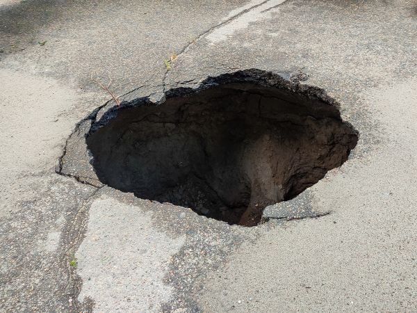 Asphalt Sinkhole Patching